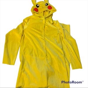 Pikachu costume, kids size large (10-12)